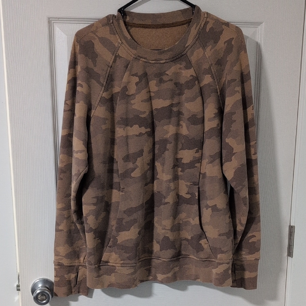 Women's Lululemon Camouflage Sweater